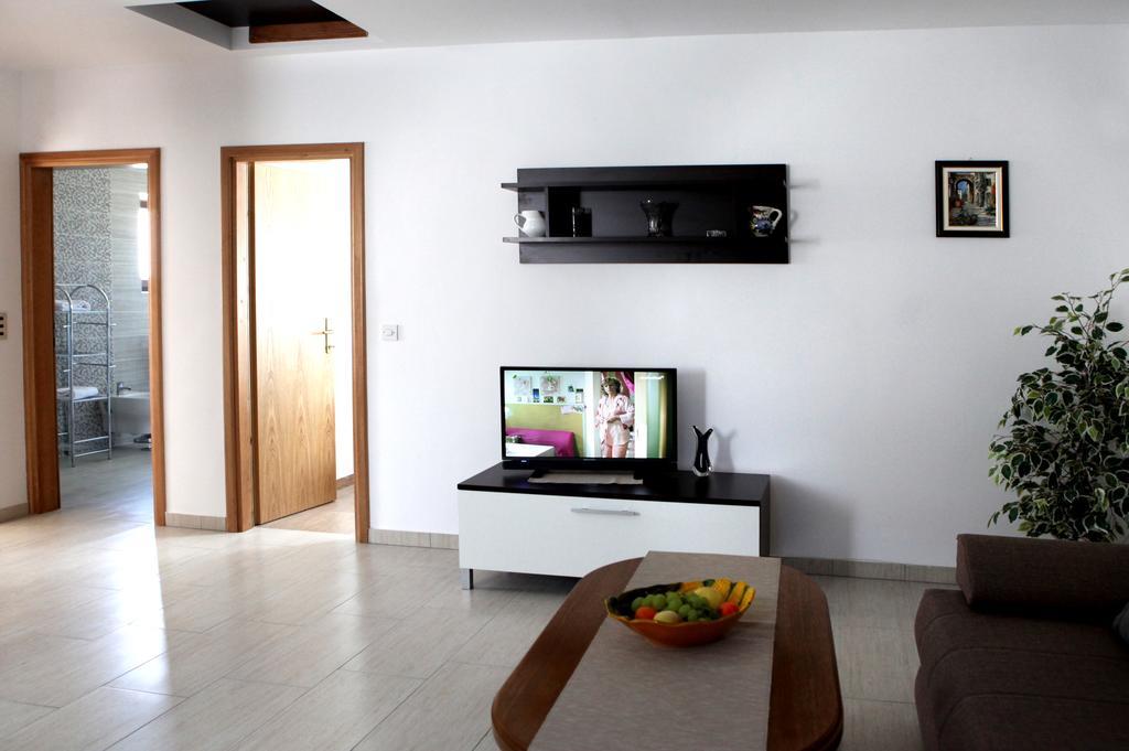 Apartments Marina-Mare بوريتش المظهر الخارجي الصورة